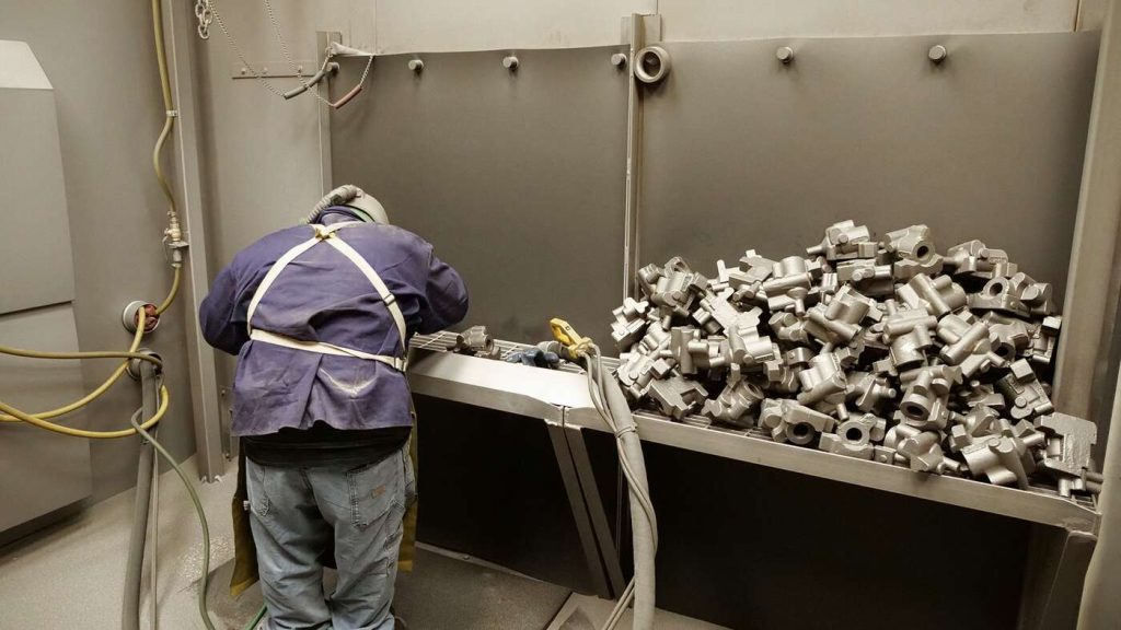 Finishing: media blast room